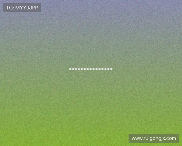 弗里克训练结束后坚持留到最后热情为现场球迷签名赢得满场掌声 弗里克训练结束后坚持留到最后热情为现场球迷签名赢得满场掌声